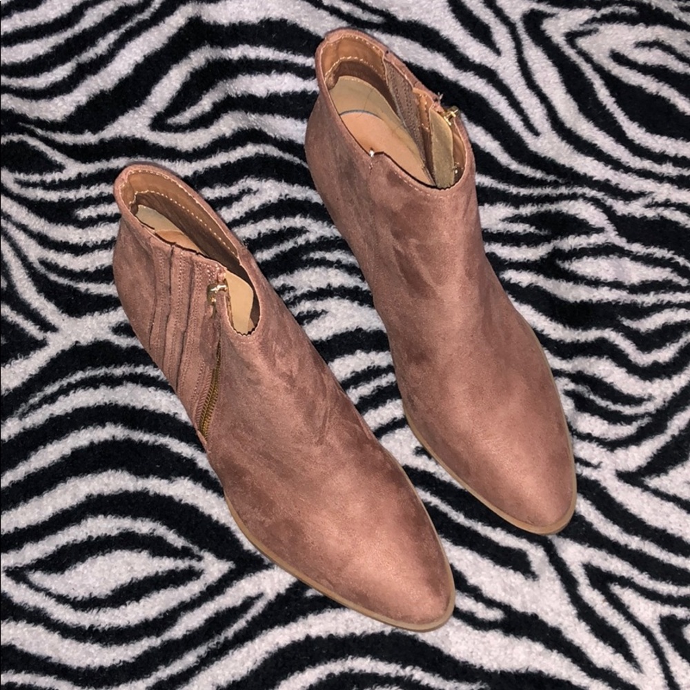 Booties. - Picture 3 of 3